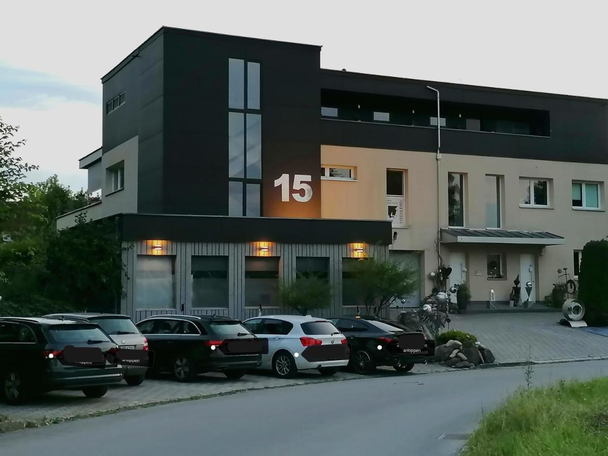 Business Apartments Hohenems Bagian luar foto