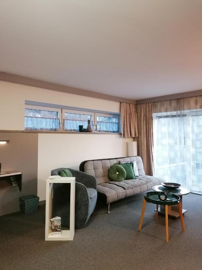 Business Apartments Hohenems Bagian luar foto