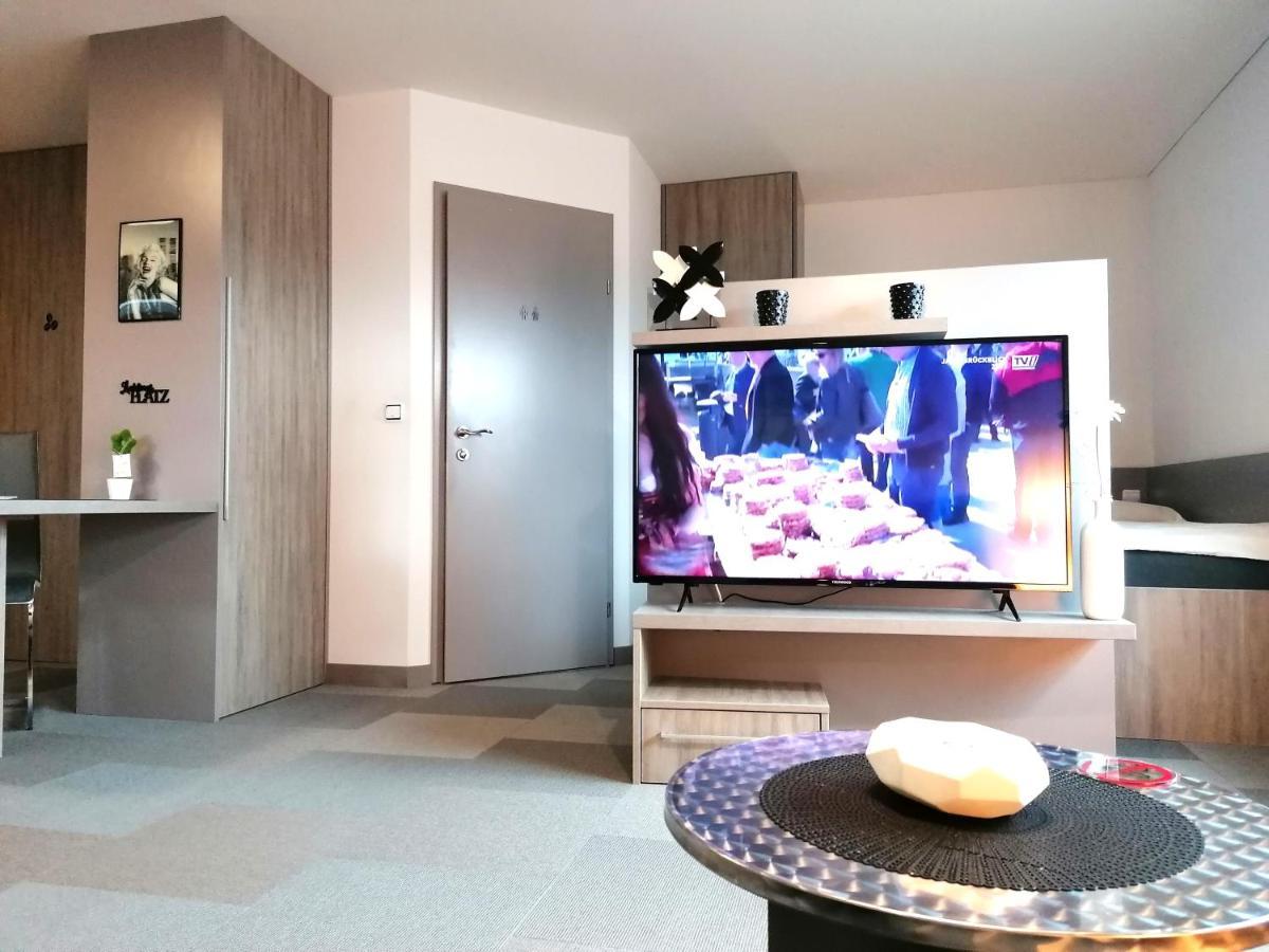 Business Apartments Hohenems Bagian luar foto