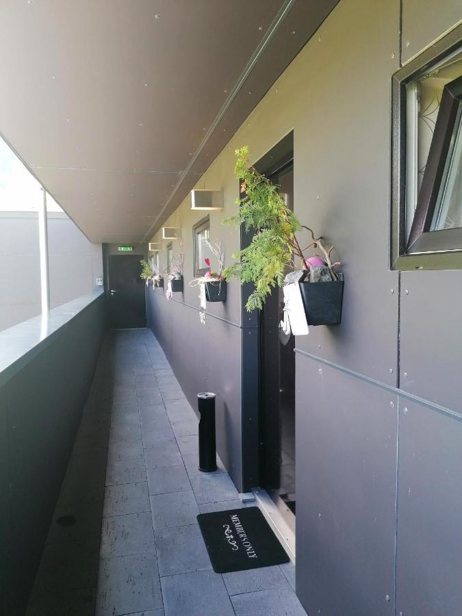 Business Apartments Hohenems Bagian luar foto