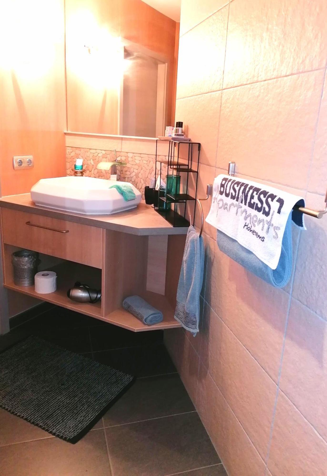 Business Apartments Hohenems Ruang foto