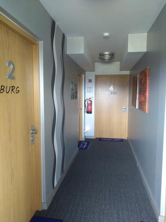 Business Apartments Hohenems Bagian luar foto