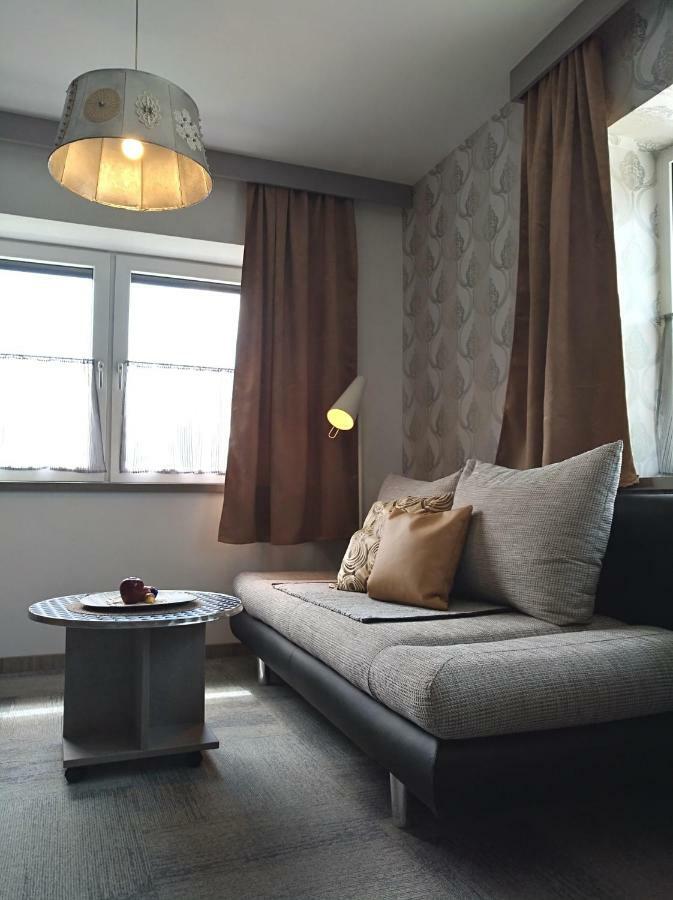 Business Apartments Hohenems Bagian luar foto